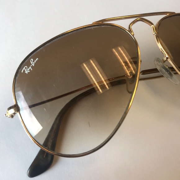 Ray-Ban Accessories - AUTHENTIC Ray Ban Aviator Sunglasses.